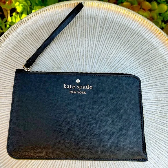 Kate Spade New York Black L Zip Around Credit Card slot Wristlet